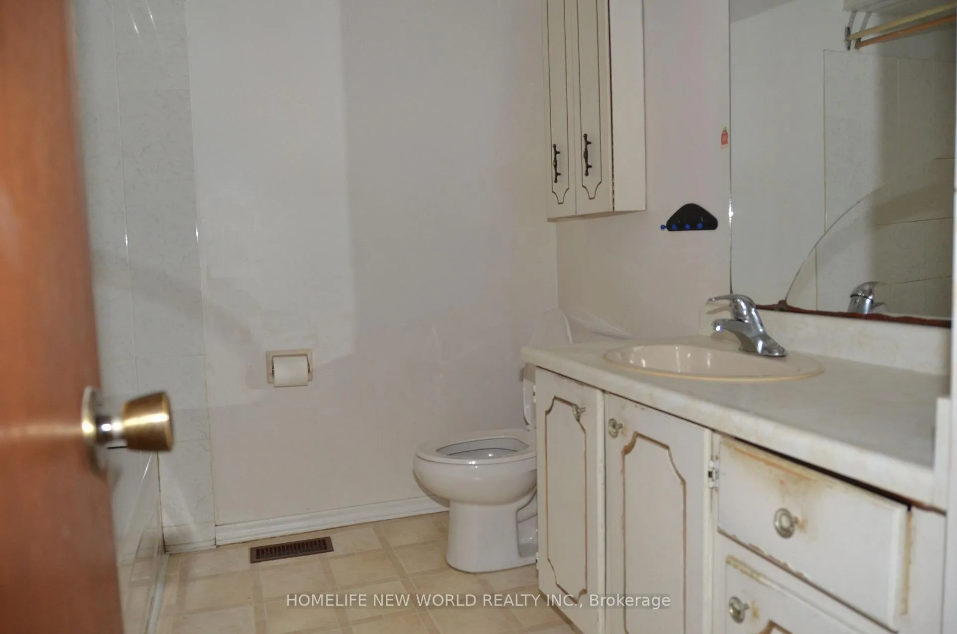 Photo 9 of 602 Upper Paradise Road, Hamilton, Fessenden — HOMEH