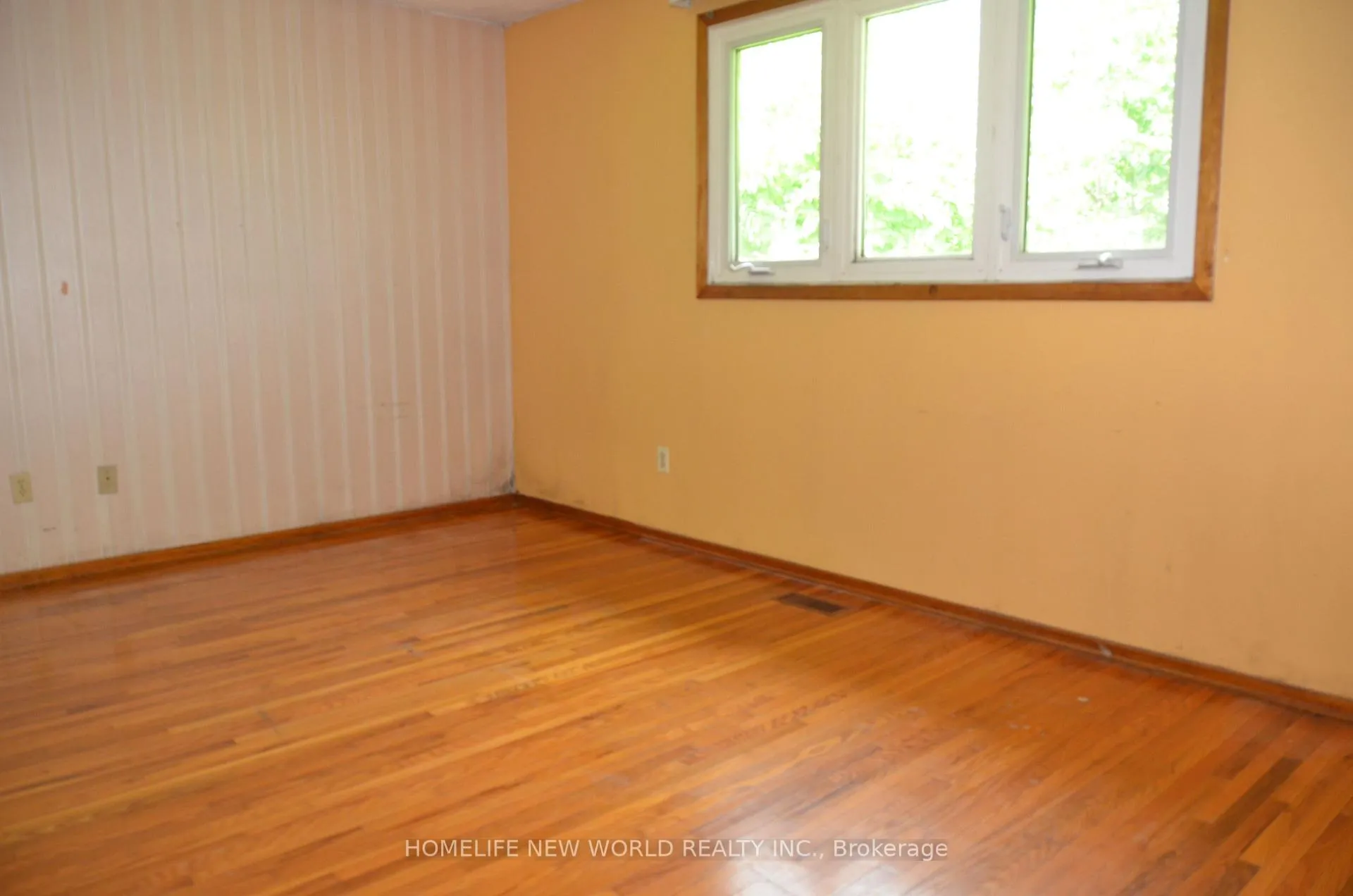 Photo 11 of 602 Upper Paradise Road, Hamilton, Fessenden — HOMEH