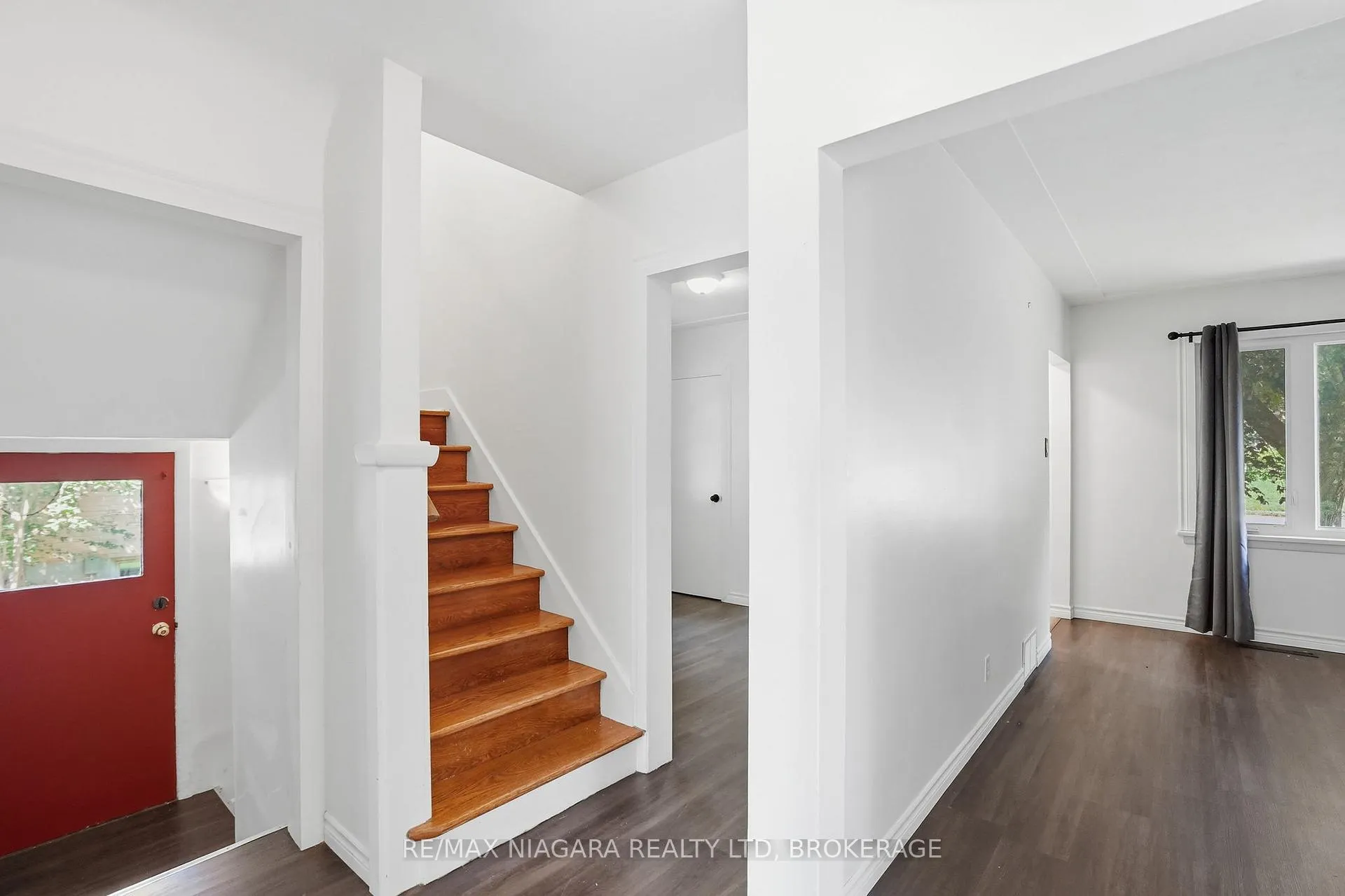 Photo 10 of 179 Murdock Avenue, Waterloo — HOMEH