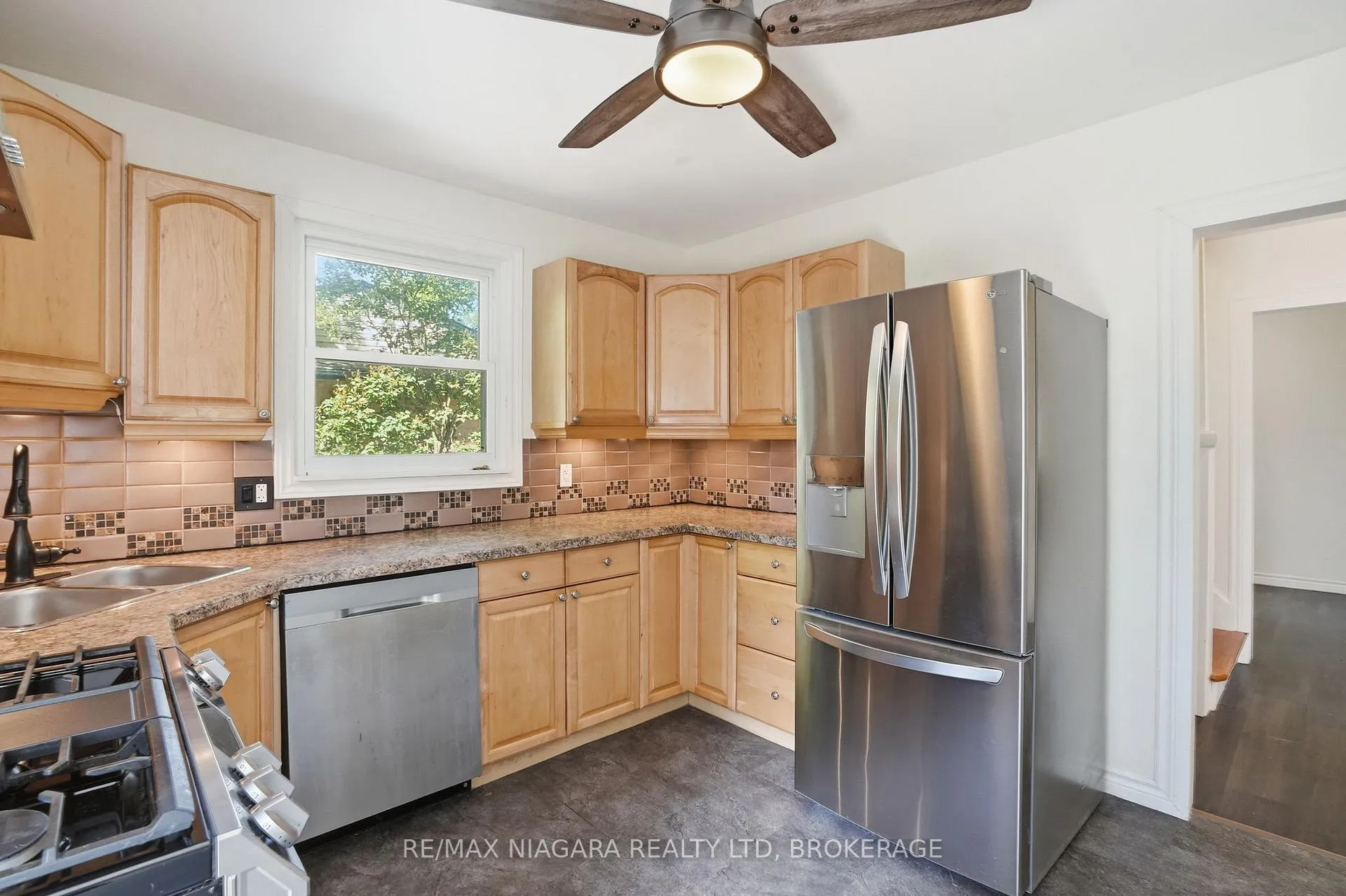 Photo 12 of 179 Murdock Avenue, Waterloo — HOMEH
