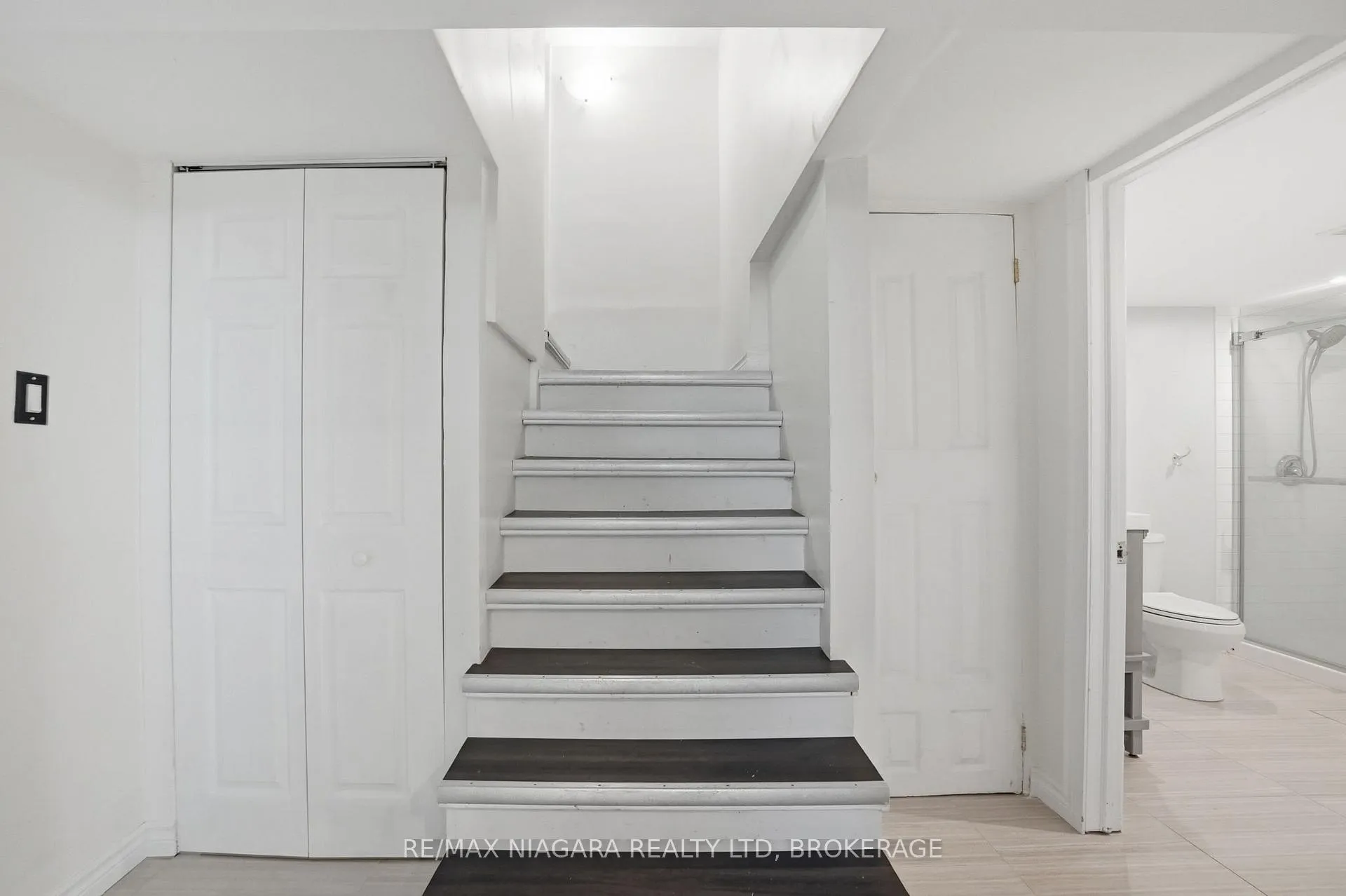 Photo 23 of 179 Murdock Avenue, Waterloo — HOMEH