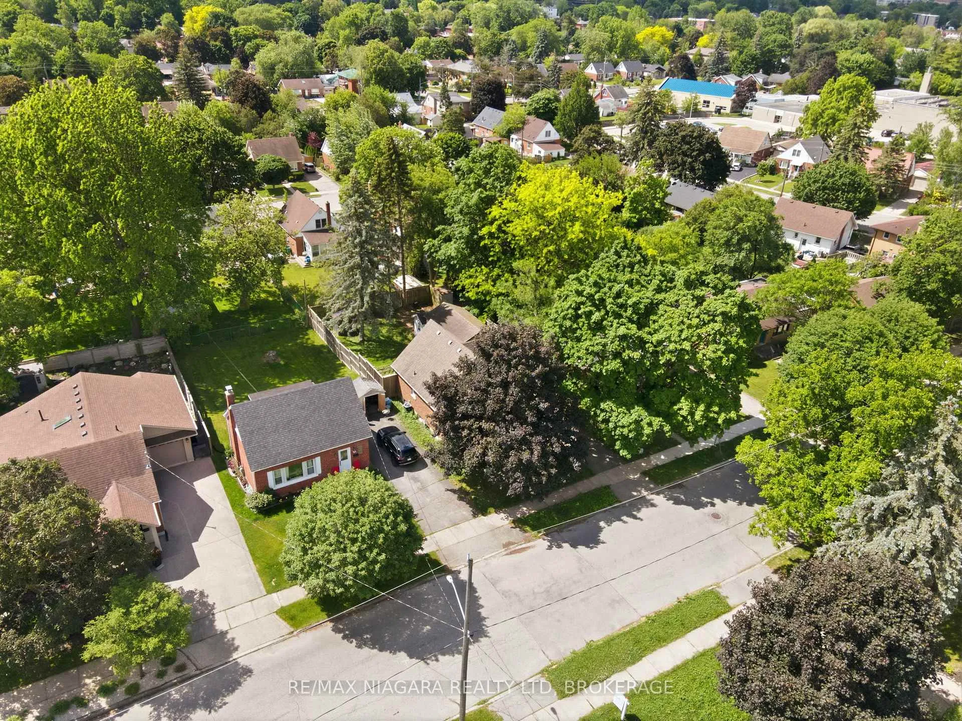 Photo 37 of 179 Murdock Avenue, Waterloo — HOMEH