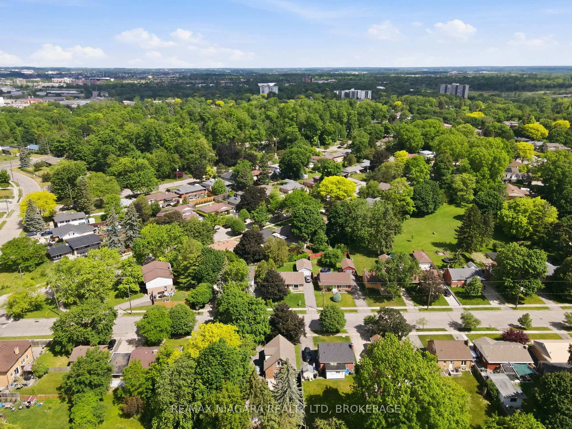 Photo 40 of 179 Murdock Avenue, Waterloo — HOMEH