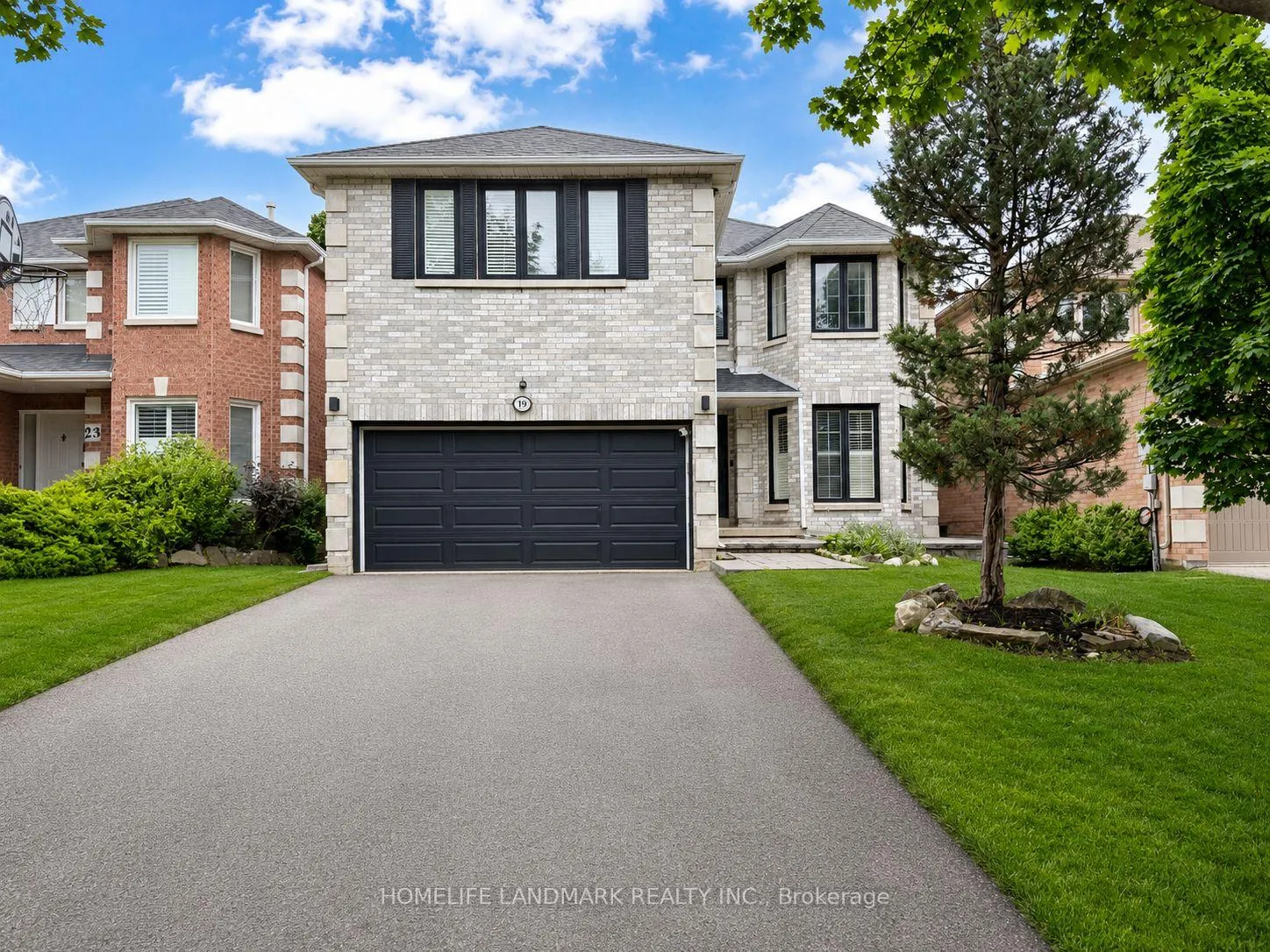 Photo 1 of 19 Arvida Drive, Vaughan, Brownridge — HOMEH