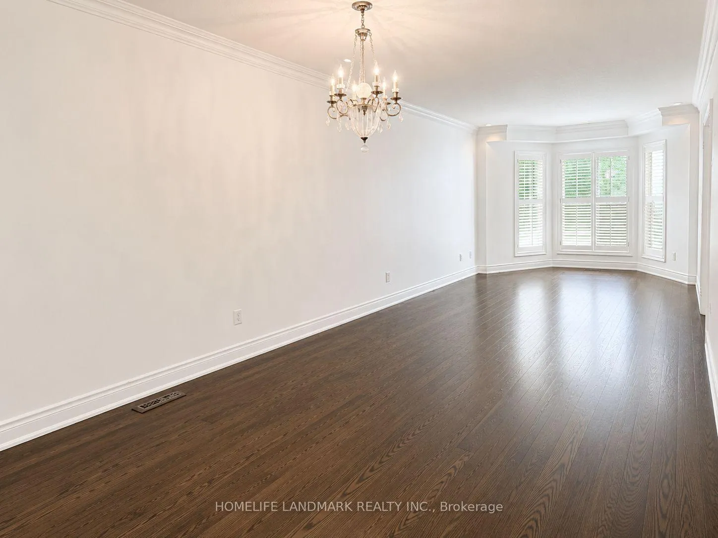 Photo 6 of 19 Arvida Drive, Vaughan, Brownridge — HOMEH