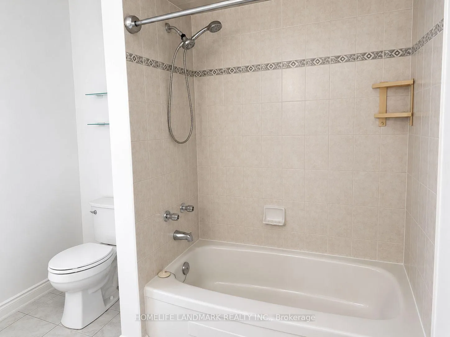 Photo 23 of 19 Arvida Drive, Vaughan, Brownridge — HOMEH