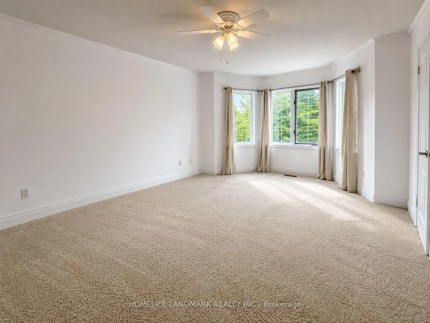 Photo 24 of 19 Arvida Drive, Vaughan, Brownridge — HOMEH