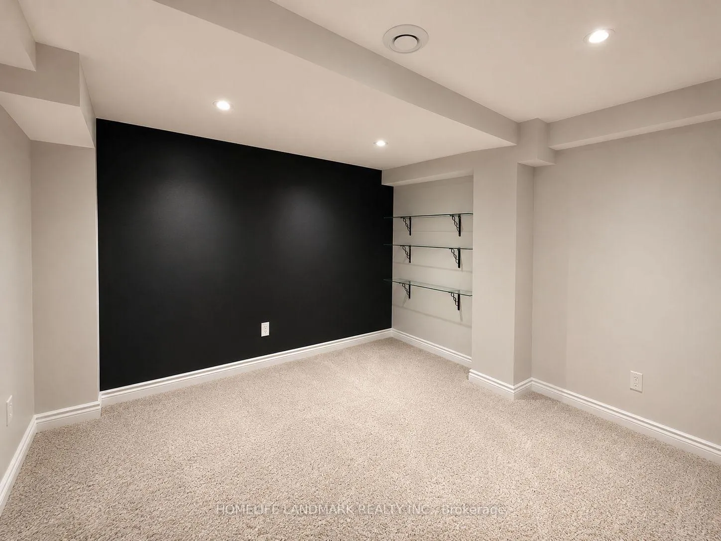 Photo 26 of 19 Arvida Drive, Vaughan, Brownridge — HOMEH