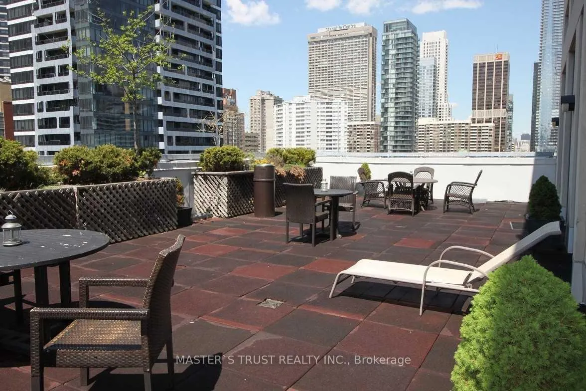Photo 12 of Unit 1001, 8 Wellesley Street E, Toronto, Church-Yonge Corridor — HOMEH