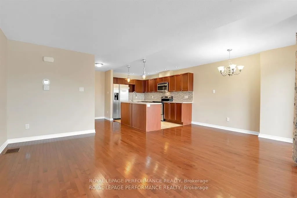 Photo 8 of 1843 Arrowgrass Way, Ottawa, Notting Hill/Summerside — HOMEH