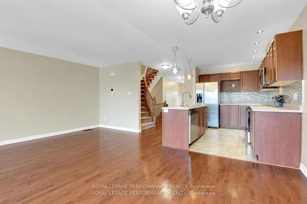Photo 10 of 1843 Arrowgrass Way, Ottawa, Notting Hill/Summerside — HOMEH