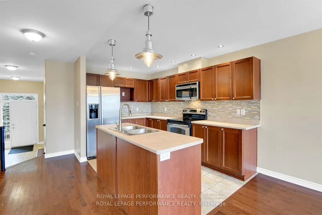 Photo 11 of 1843 Arrowgrass Way, Ottawa, Notting Hill/Summerside — HOMEH