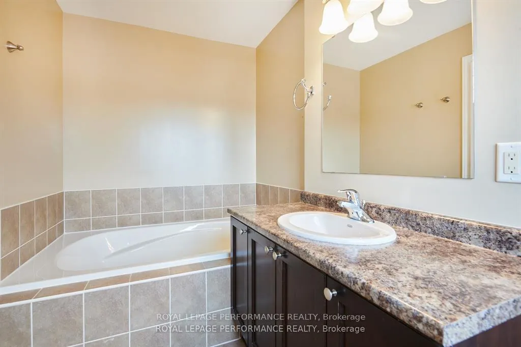 Photo 18 of 1843 Arrowgrass Way, Ottawa, Notting Hill/Summerside — HOMEH