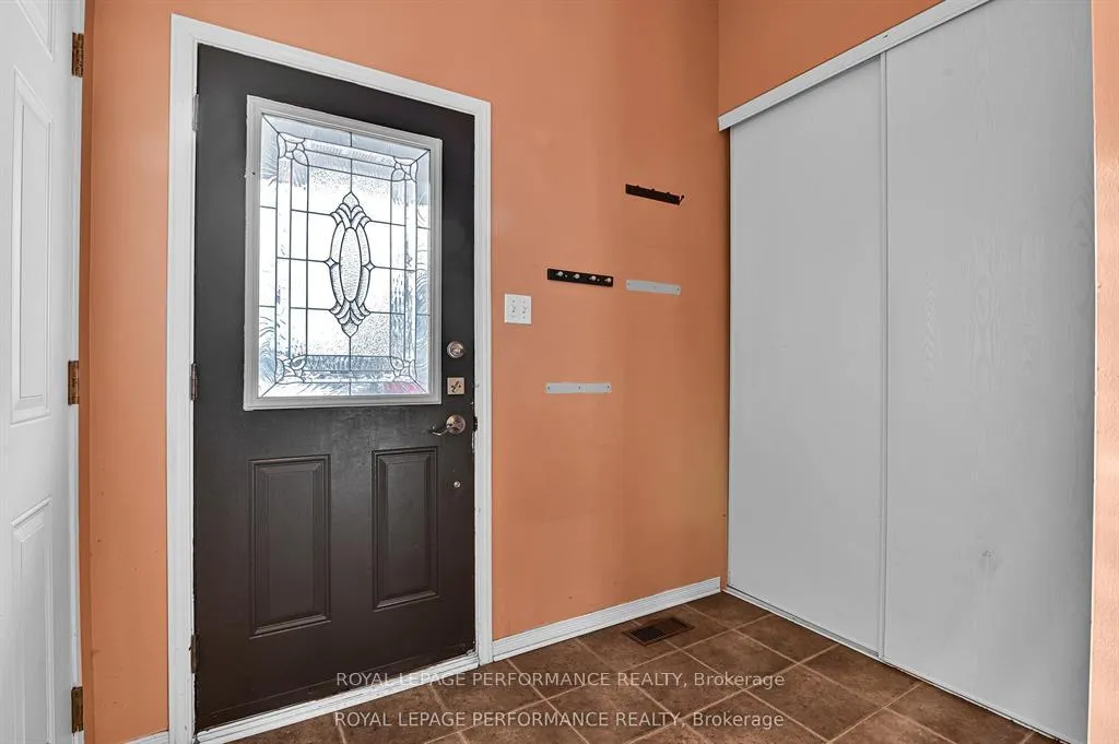Photo 3 of 622 Louis Toscano Drive, Ottawa, Avalon East — HOMEH