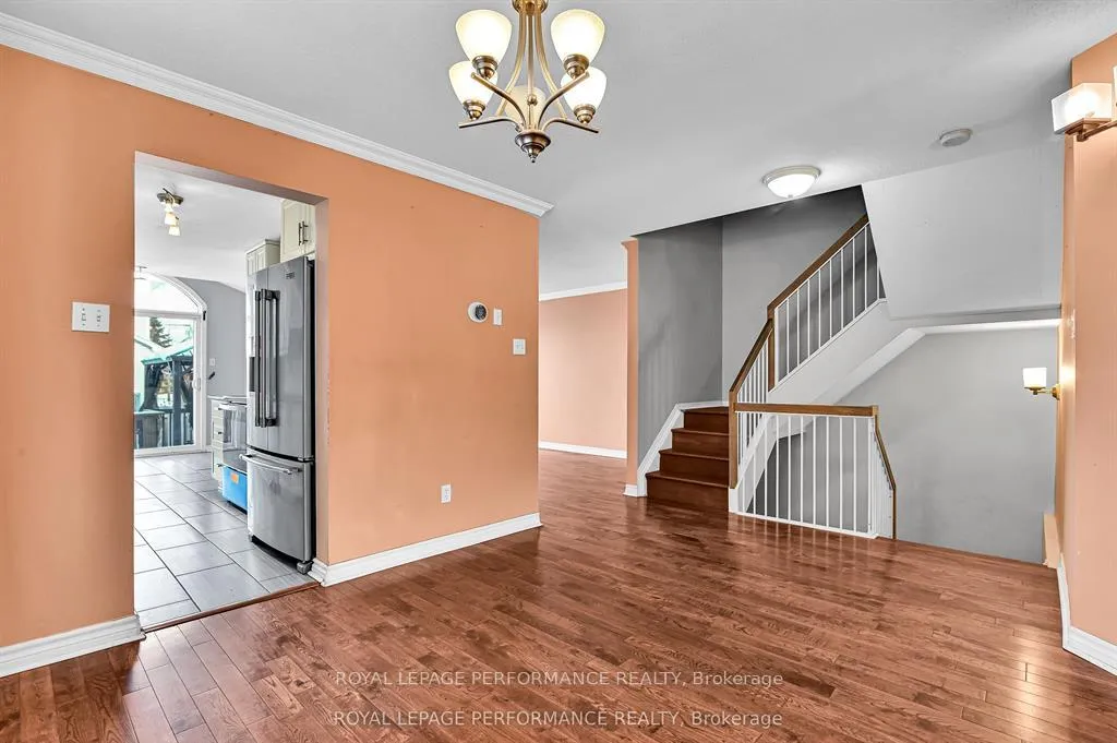 Photo 6 of 622 Louis Toscano Drive, Ottawa, Avalon East — HOMEH