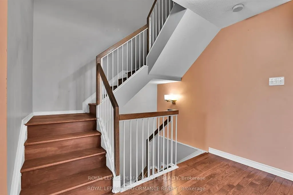 Photo 14 of 622 Louis Toscano Drive, Ottawa, Avalon East — HOMEH