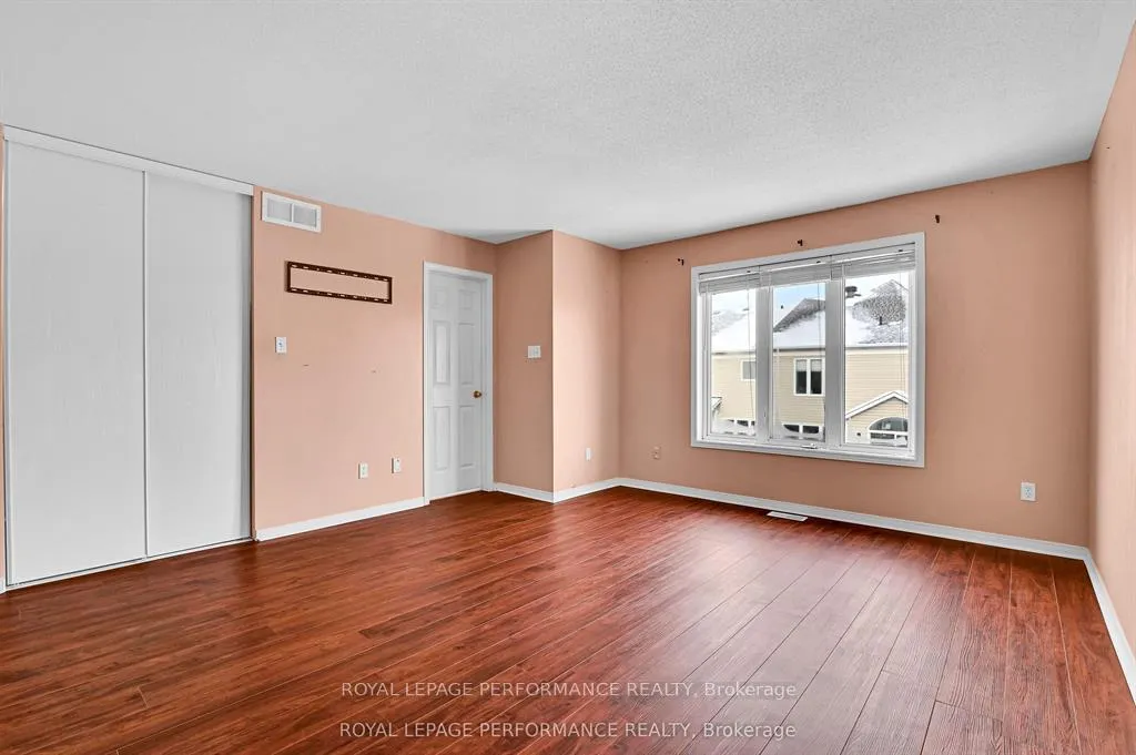 Photo 16 of 622 Louis Toscano Drive, Ottawa, Avalon East — HOMEH