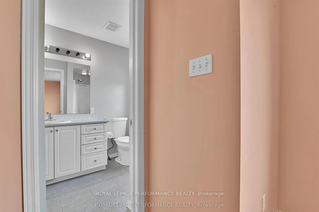 Photo 19 of 622 Louis Toscano Drive, Ottawa, Avalon East — HOMEH