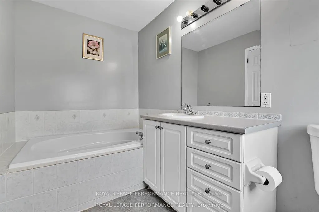 Photo 21 of 622 Louis Toscano Drive, Ottawa, Avalon East — HOMEH