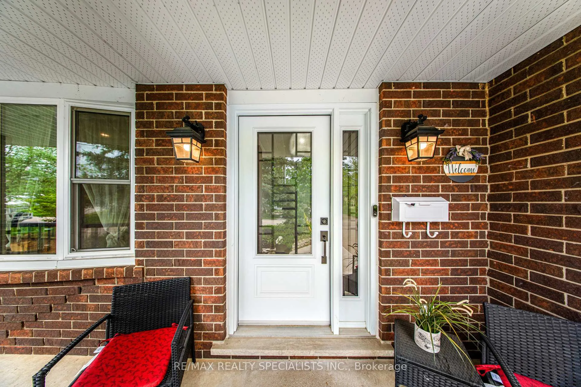 Photo 4 of 99 Pinnacle Drive, Kitchener, Lower Doon — HOMEH