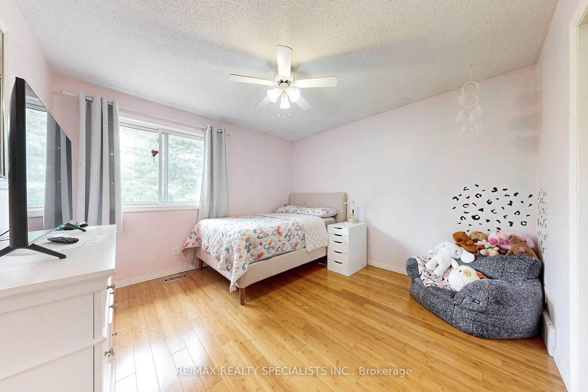 Photo 21 of 99 Pinnacle Drive, Kitchener, Lower Doon — HOMEH