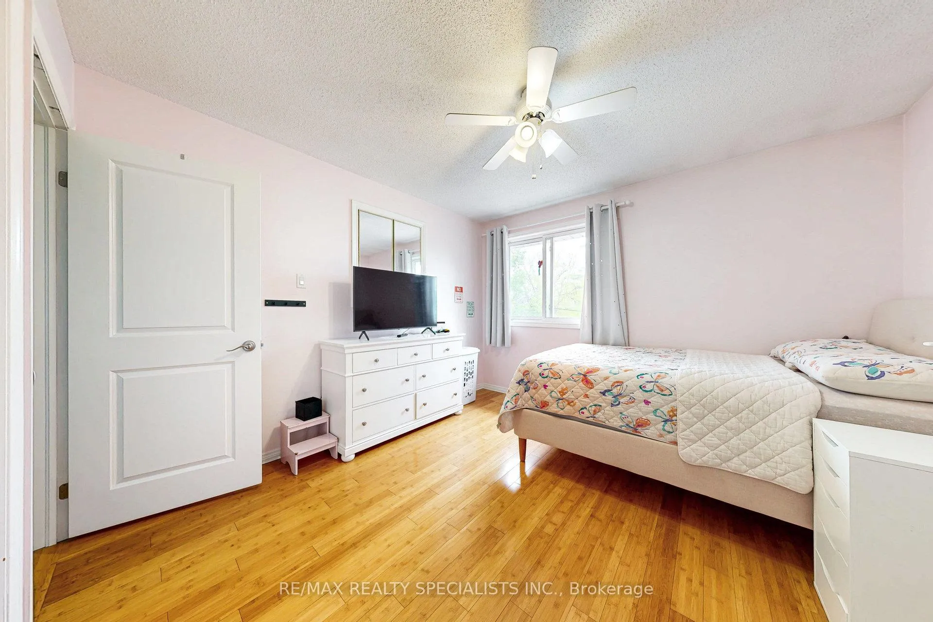 Photo 22 of 99 Pinnacle Drive, Kitchener, Lower Doon — HOMEH