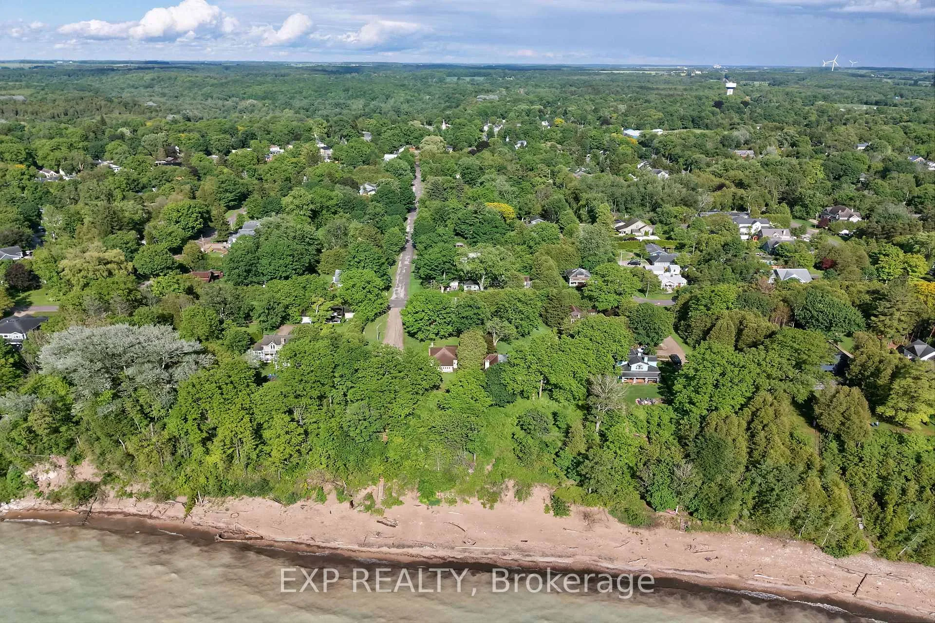 Photo 12 of 18 Tuyll Street, Bluewater, Bayfield — HOMEH