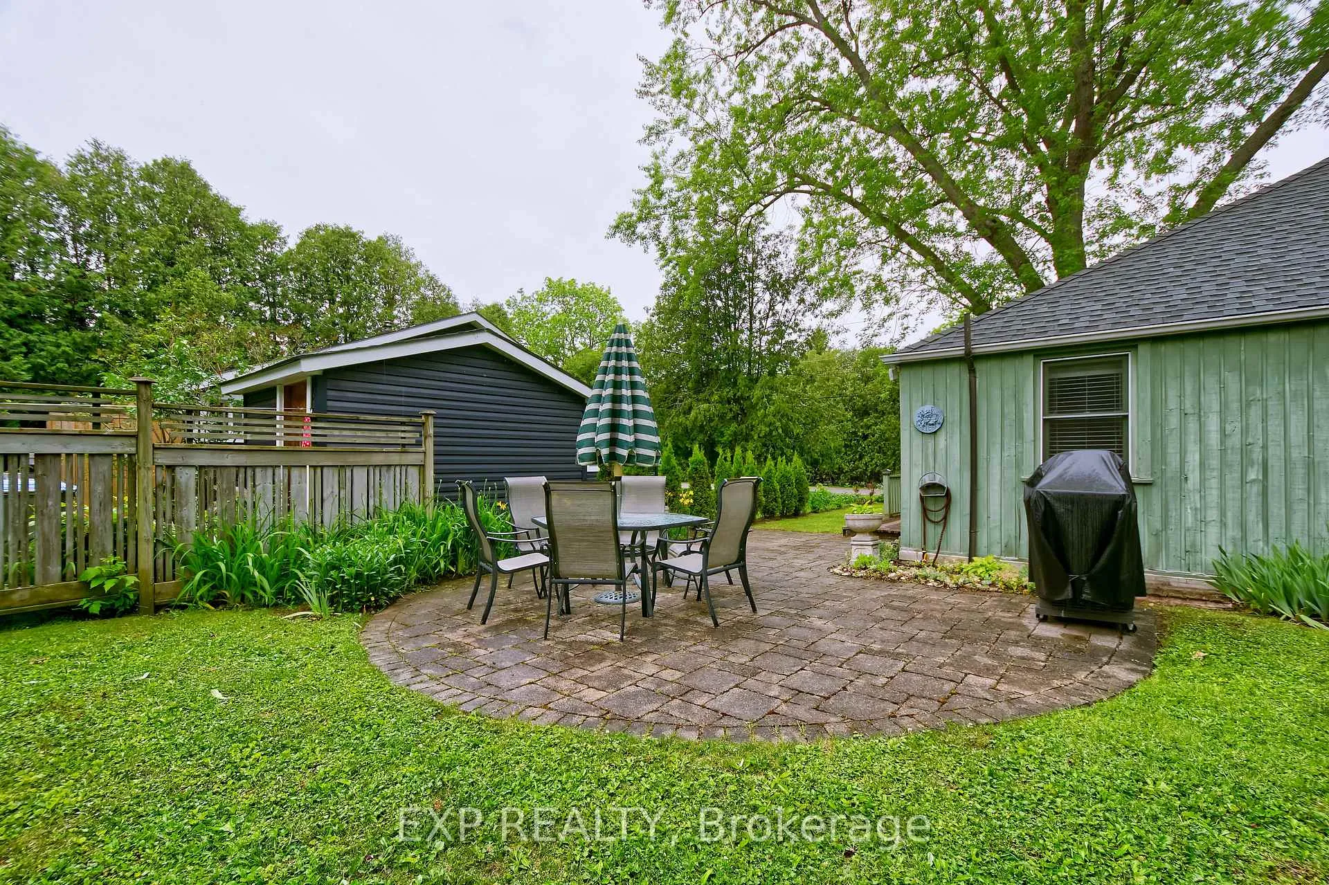 Photo 15 of 18 Tuyll Street, Bluewater, Bayfield — HOMEH