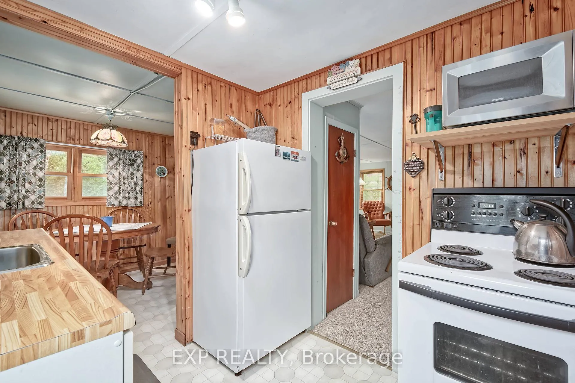 Photo 22 of 18 Tuyll Street, Bluewater, Bayfield — HOMEH