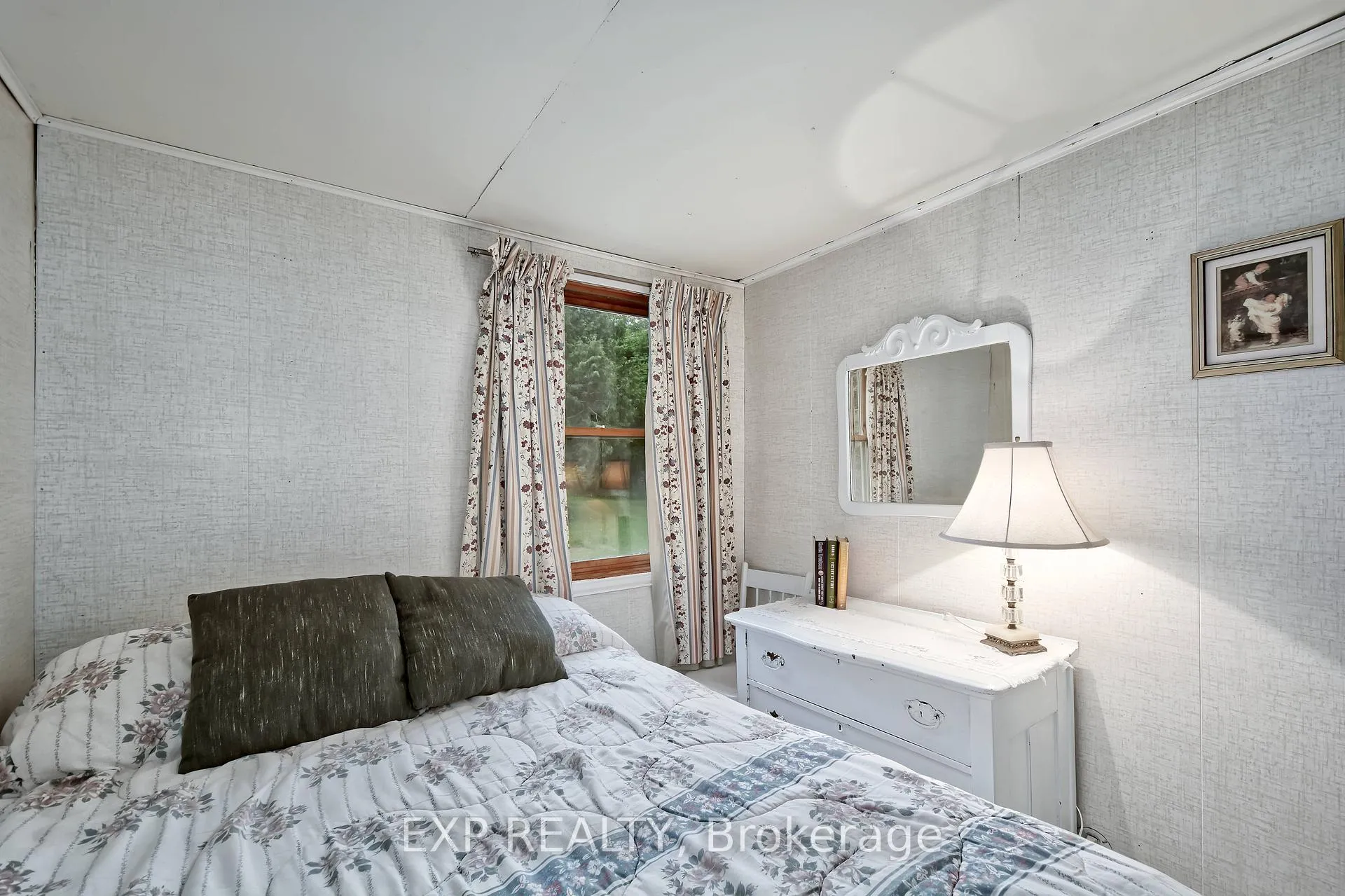 Photo 32 of 18 Tuyll Street, Bluewater, Bayfield — HOMEH