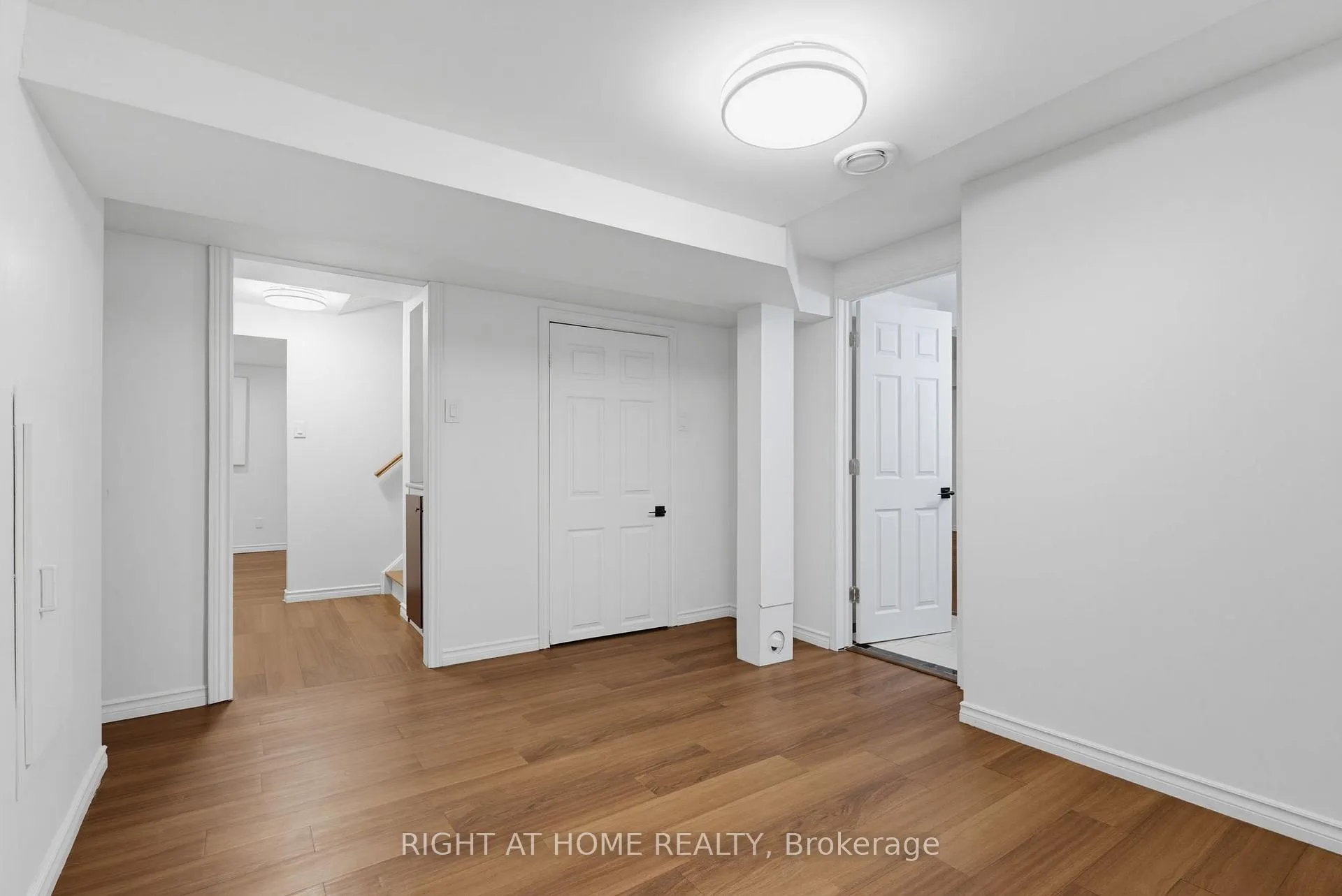 Photo 34 of 1087 Augustus Drive, Burlington, Brant — HOMEH