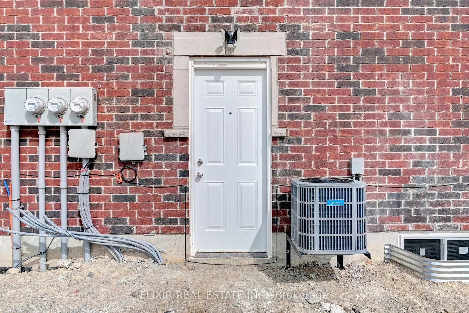 Photo 3 of Unit (Lower Level), 151 Stamson Street, Kitchener, Civic Centre — HOMEH