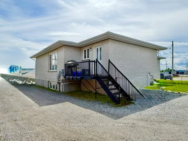 Photo 3 of 80 Brunelle Road N, Kapuskasing — HOMEH