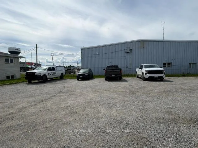 Photo 10 of 80 Brunelle Road N, Kapuskasing — HOMEH