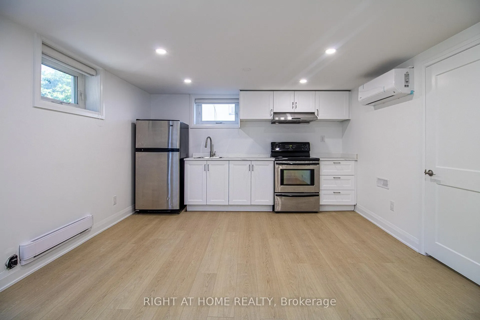 Photo 6 of Unit 2, 88 Highland Park Boulevard, Markham, Grandview — HOMEH
