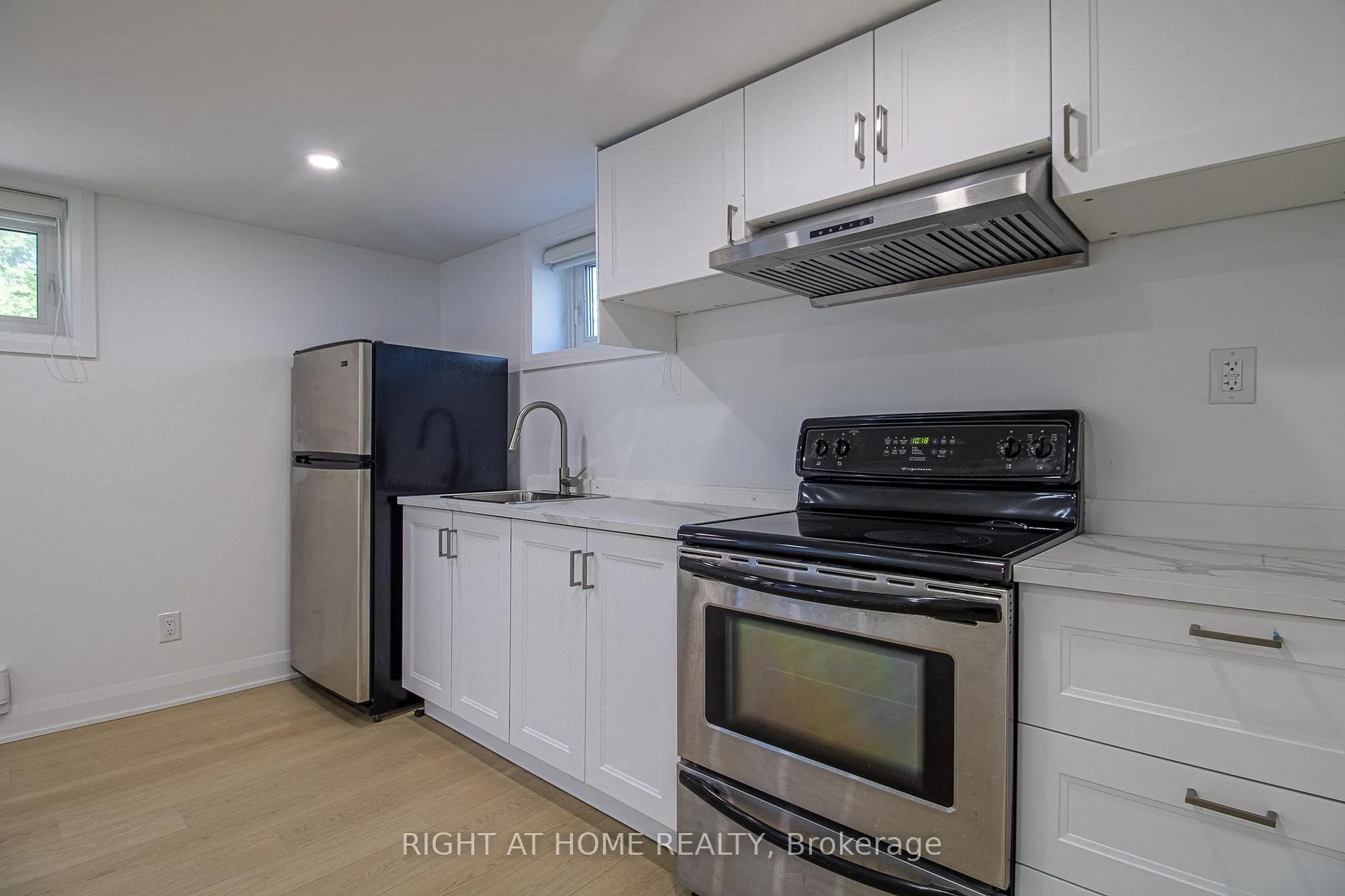 Photo 8 of Unit 2, 88 Highland Park Boulevard, Markham, Grandview — HOMEH