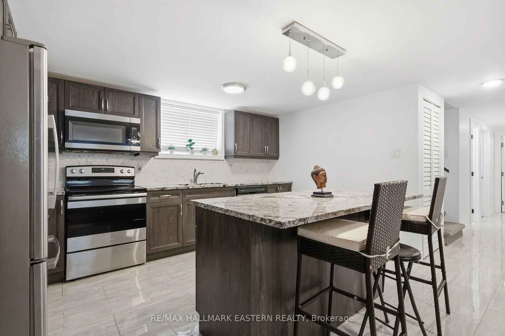 Photo 31 of 636 Frank Street, Peterborough, Otonabee Ward 1 — HOMEH