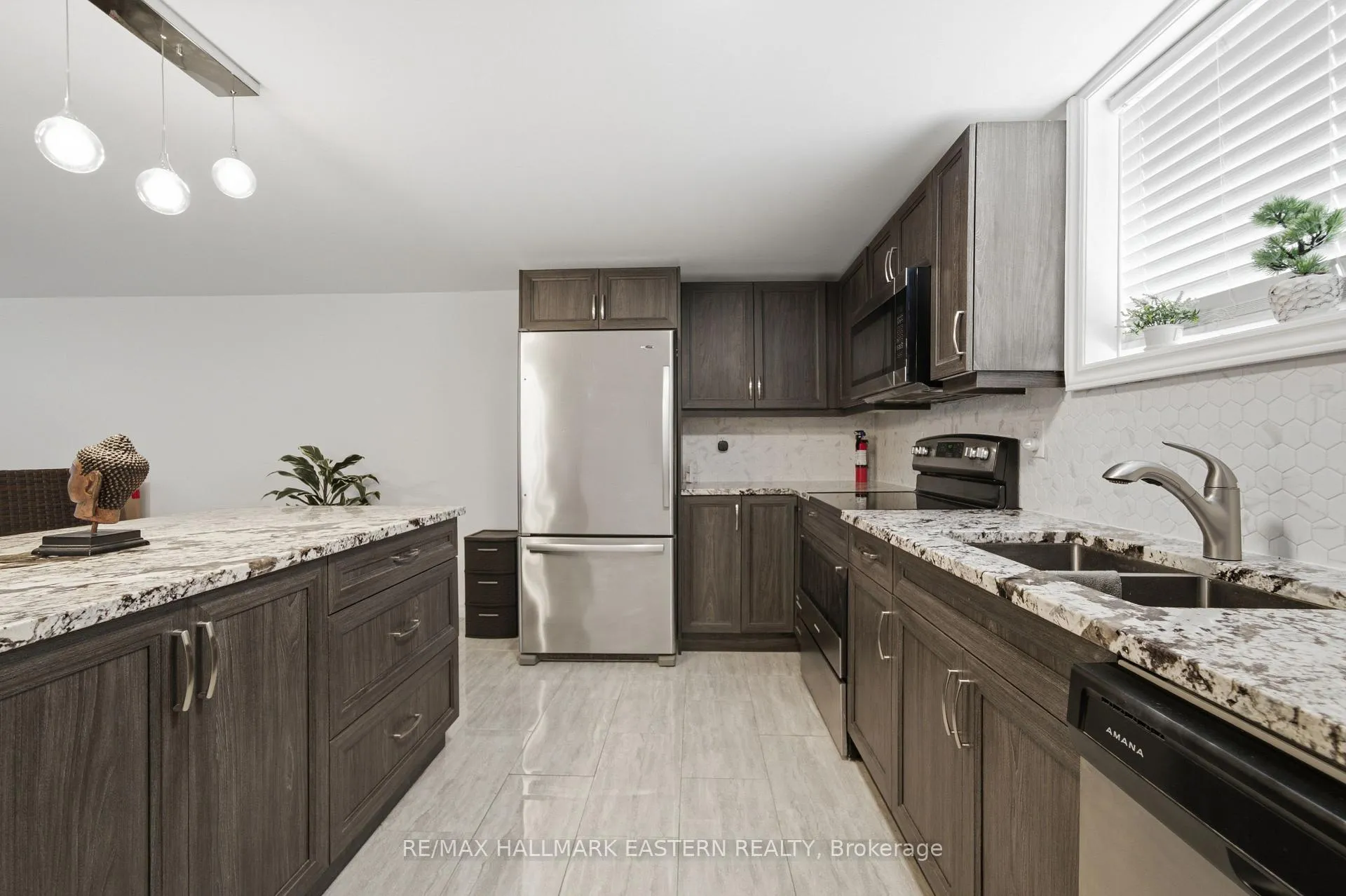 Photo 32 of 636 Frank Street, Peterborough, Otonabee Ward 1 — HOMEH
