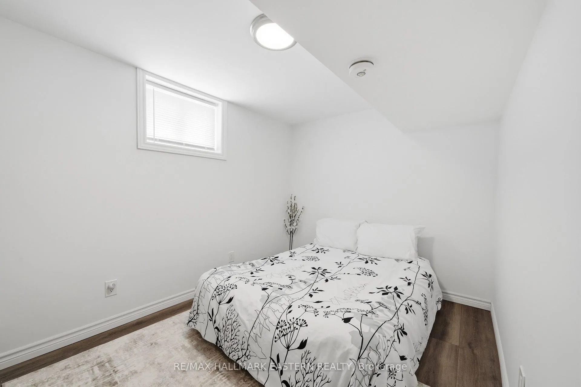Photo 37 of 636 Frank Street, Peterborough, Otonabee Ward 1 — HOMEH
