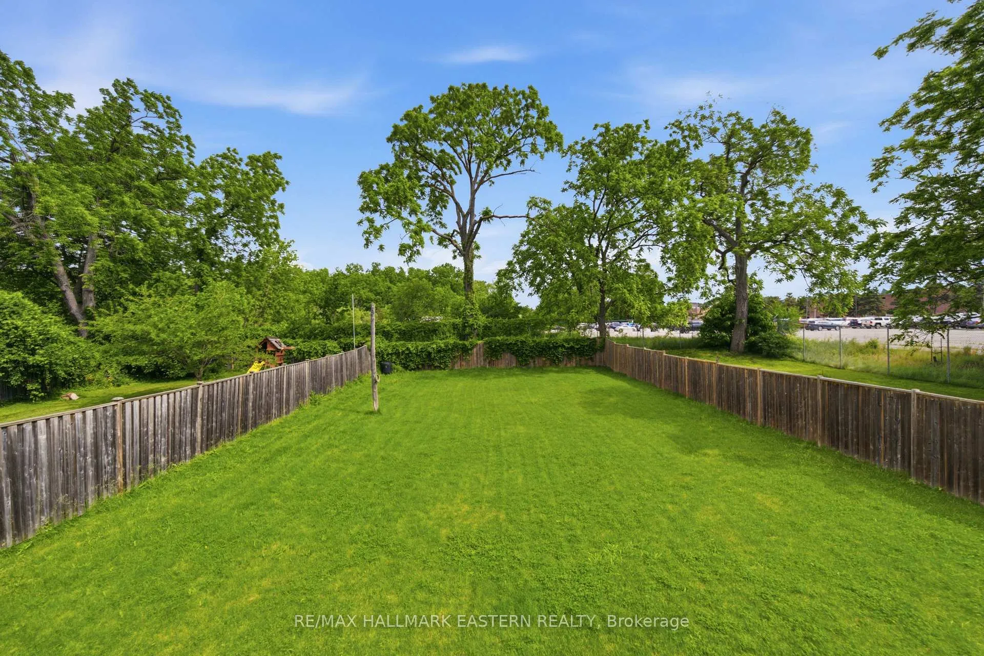 Photo 45 of 636 Frank Street, Peterborough, Otonabee Ward 1 — HOMEH