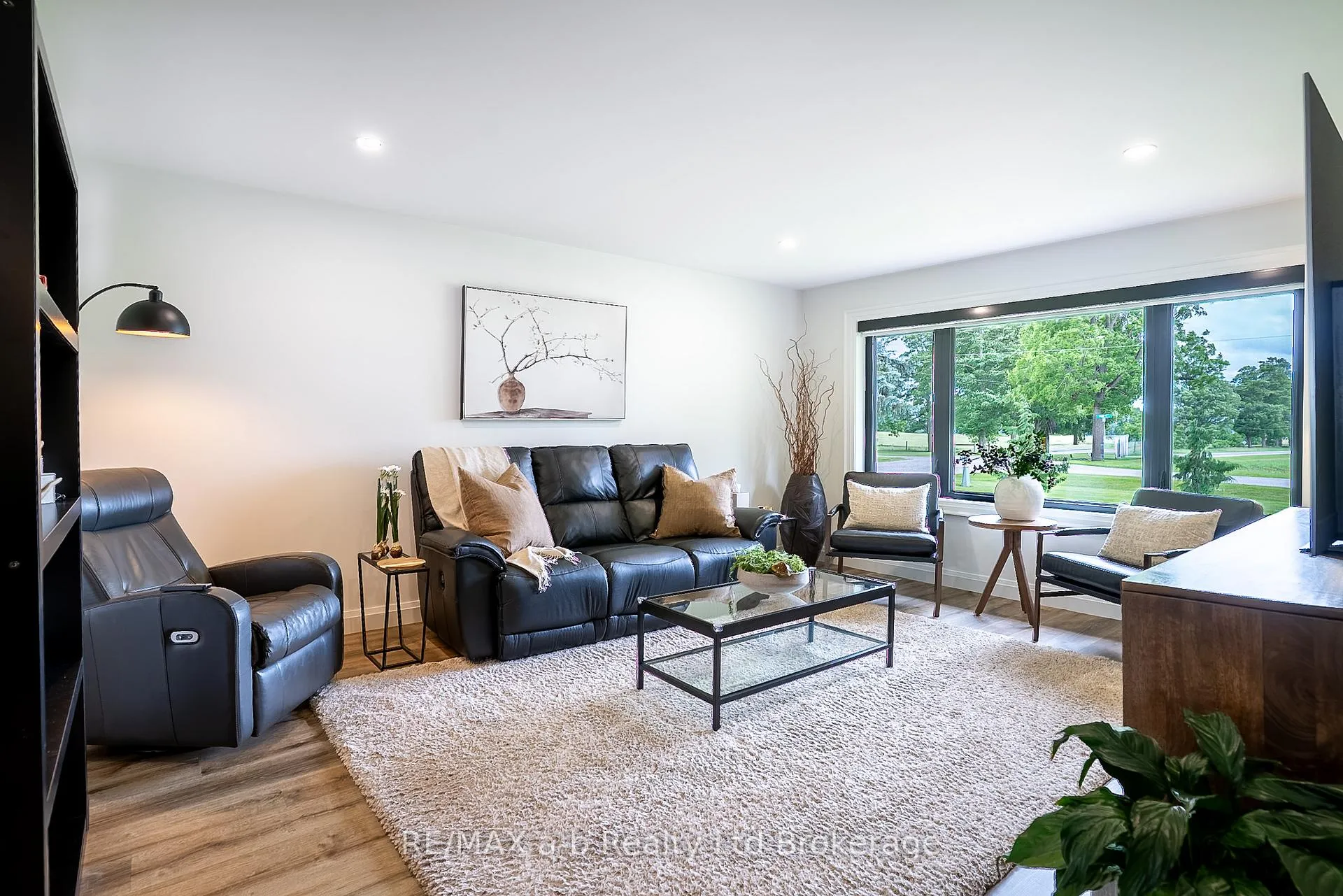 Photo 11 of 306171 Caley Road, Norwich, Rural Norwich — HOMEH