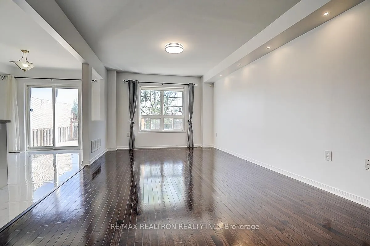 Photo 9 of 373 Rannie Road, Newmarket, Summerhill Estates — HOMEH