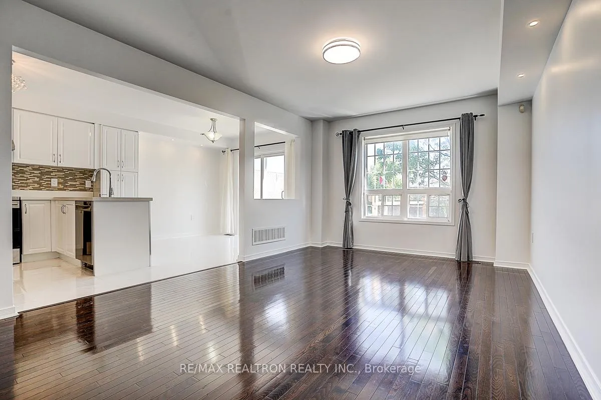 Photo 10 of 373 Rannie Road, Newmarket, Summerhill Estates — HOMEH