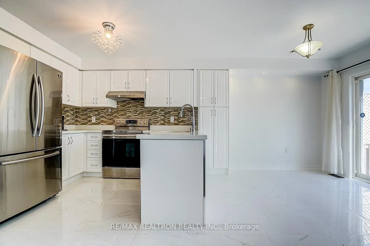 Photo 12 of 373 Rannie Road, Newmarket, Summerhill Estates — HOMEH
