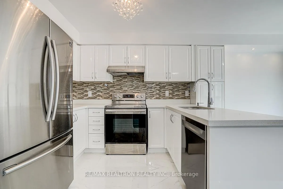 Photo 13 of 373 Rannie Road, Newmarket, Summerhill Estates — HOMEH