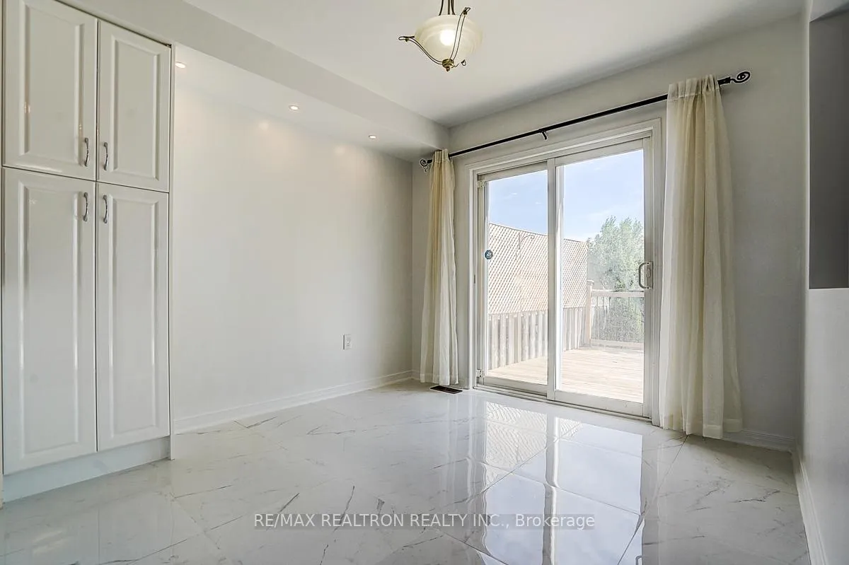 Photo 15 of 373 Rannie Road, Newmarket, Summerhill Estates — HOMEH