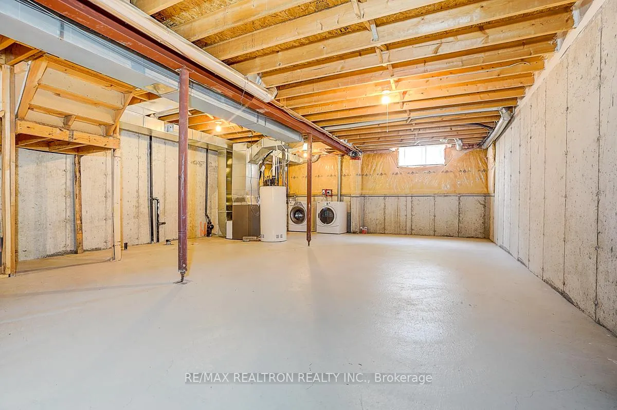 Photo 34 of 373 Rannie Road, Newmarket, Summerhill Estates — HOMEH