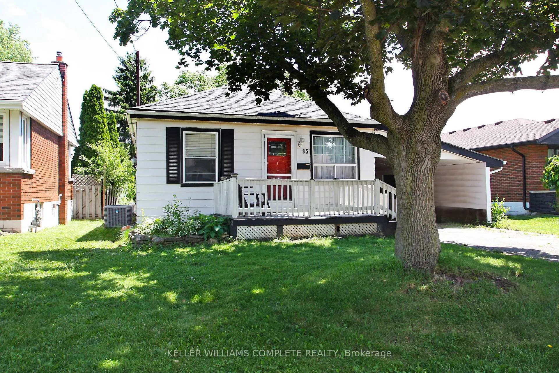 Photo 2 of 95 Dana Drive, Hamilton, Balfour — HOMEH
