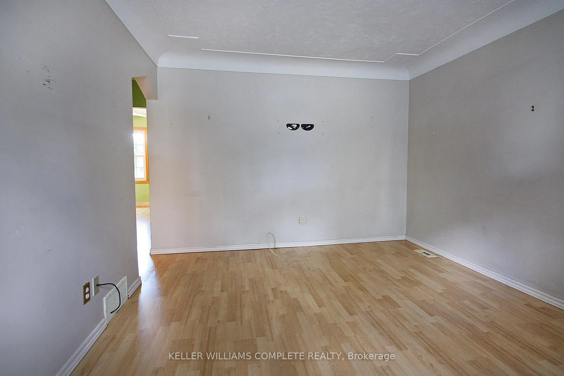 Photo 7 of 95 Dana Drive, Hamilton, Balfour — HOMEH
