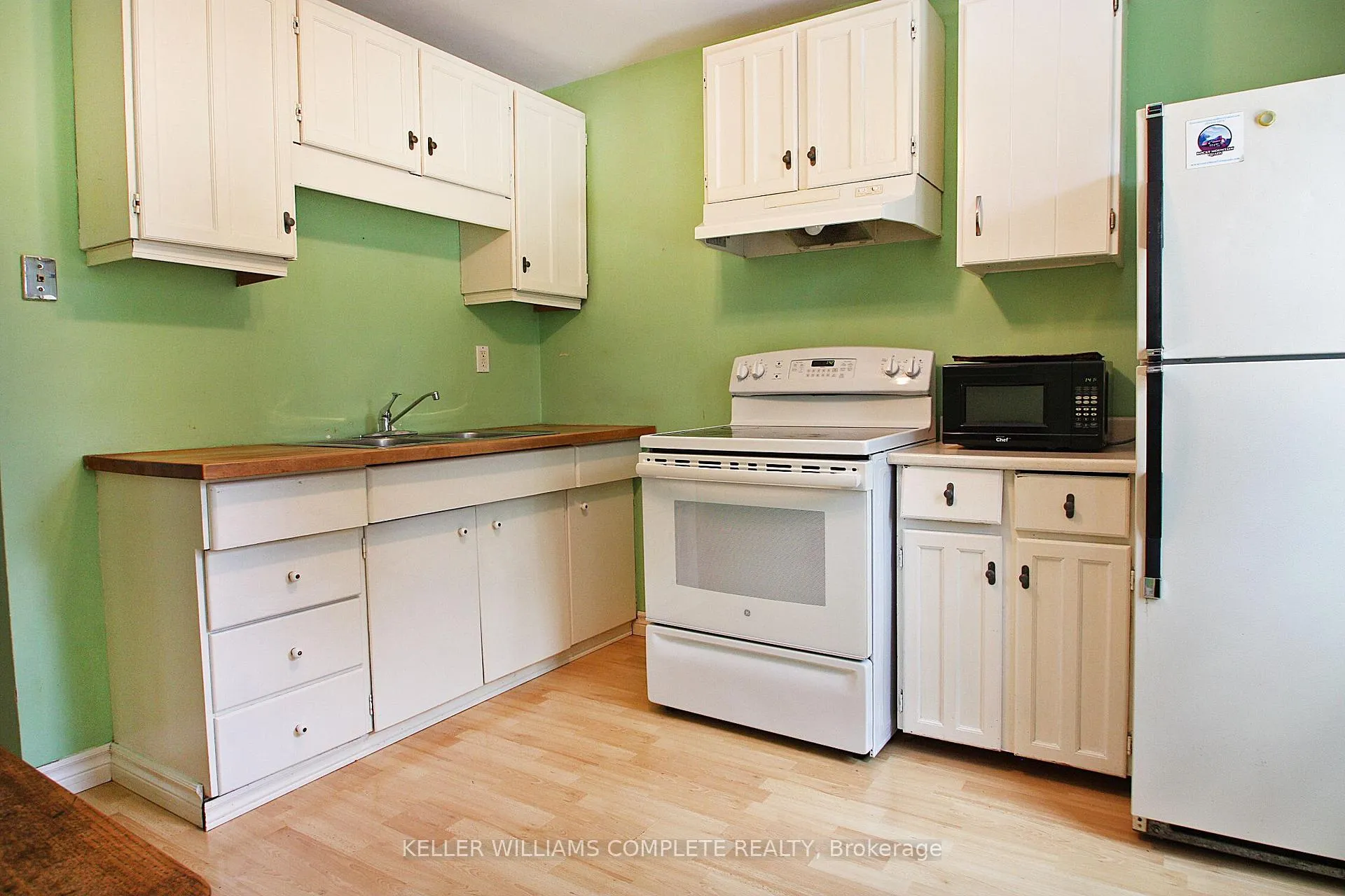 Photo 11 of 95 Dana Drive, Hamilton, Balfour — HOMEH